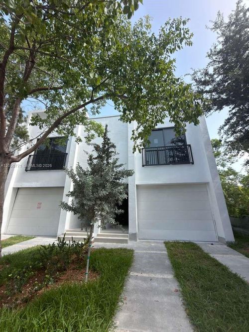 138 Nw 33rd St, Miami, FL, 33127-3510 | Card Image