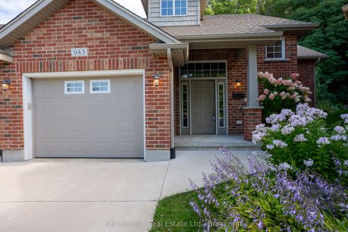 943 5th A Ave E, Owen Sound, ON, N4K0C2 | Card Image