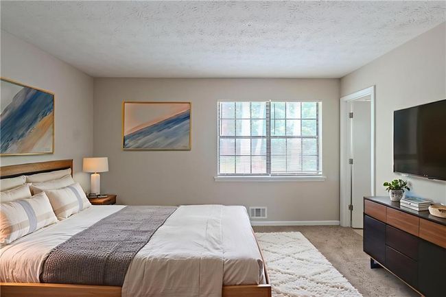 5207 Shawn Ln, House other with 4 bedrooms, 3 bathrooms and null parking in Stone Mountain GA | Image 5