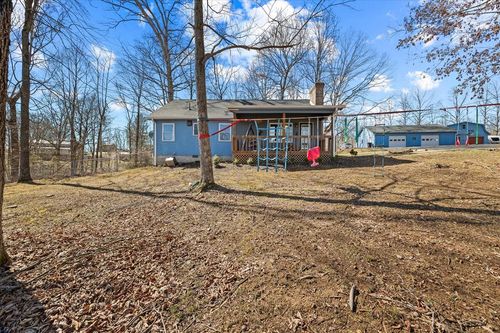 1020 Center Ln, Byrdstown, TN, 38549-4462 | Card Image