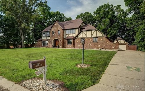 7116 Dominican Dr, Dayton, OH, 45415-1205 | Card Image