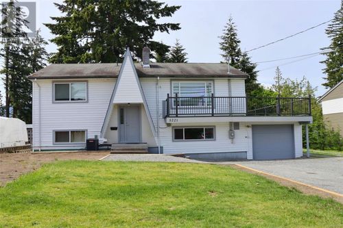 5221 Metral Dr, Nanaimo, BC, V9T2K7 | Card Image