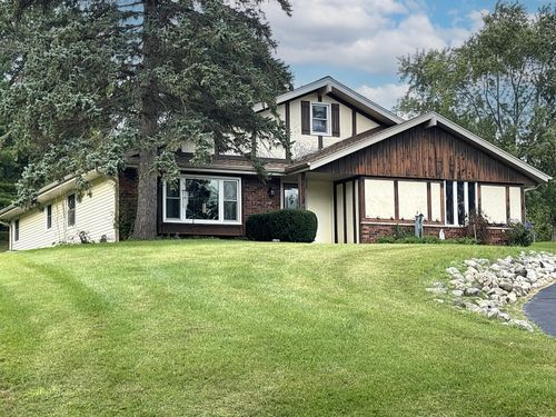 3526 Saint Huberts Ct E, Hubertus, WI, 53033-9612 | Card Image