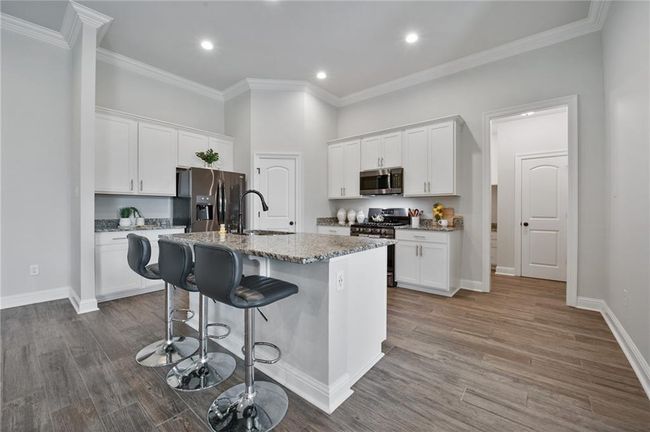 Kitchen | Image 10