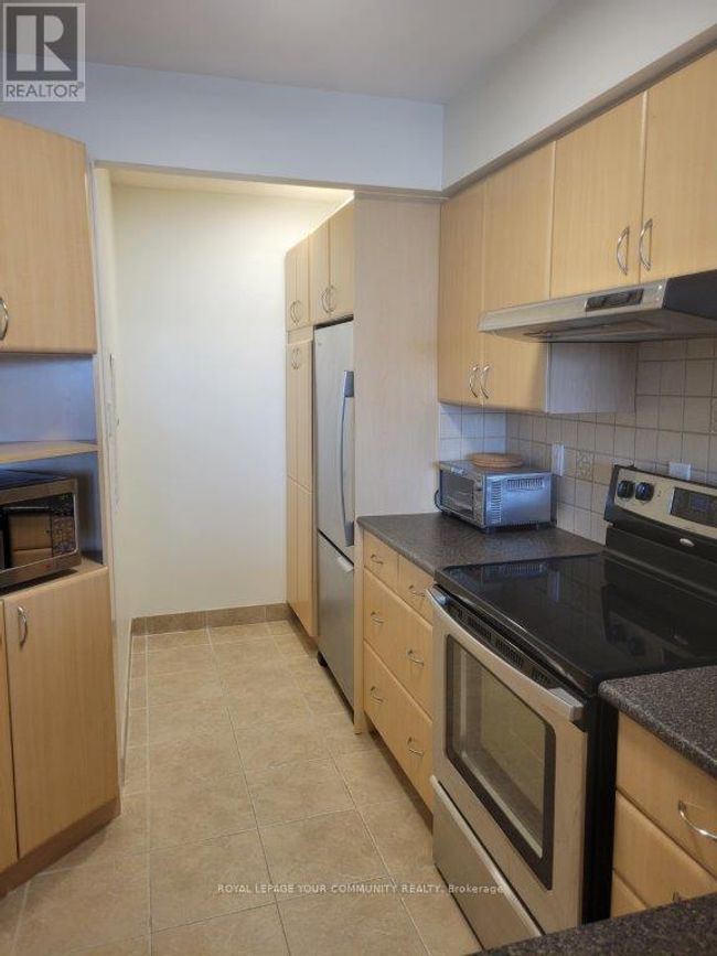 617 - 309 E Major Mackenzie Drive E, Condo with 2 bedrooms, 2 bathrooms and 1 parking in Richmond Hill (Harding) ON | Image 11
