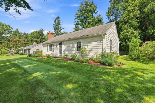 52 Blue Hills Rd, Amherst, MA, 01002-2220 | Card Image