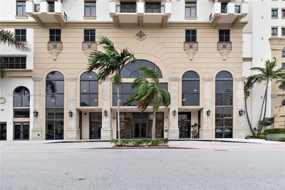 1200 - 1805 Ponce De Leon Blvd, Condo with 3 bedrooms, 2 bathrooms and null parking in Coral Gables FL | Image 1