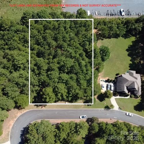 3124 Ashwood Park Dr, Belmont, NC, 28012-6743 | Card Image
