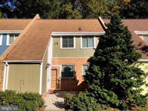 1403 Greenmont Ct, RESTON, VA, 20190-4041 | Card Image