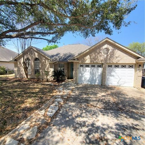 452 Raven Rdg, New Braunfels, TX, 78130-2345 | Card Image