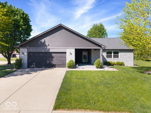 7450 Cobblestone East Dr, Indianapolis, IN, 46236-9109 | Card Image