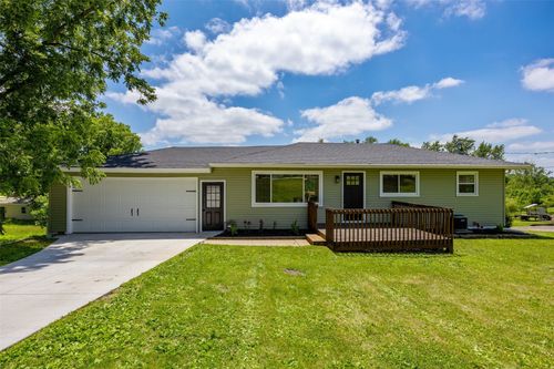 3713 Rogers Rd Nw, Cedar Rapids, IA, 52405-7004 | Card Image