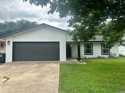819 Big Sky Dr, San Antonio, TX, 78245-1001 | Card Image