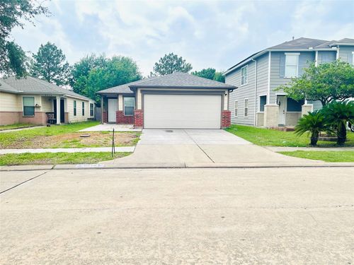 8510 Village Hollow Ln, Houston, TX, 77072-5653 | Card Image
