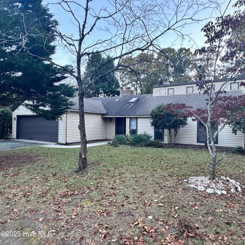 580 Burning Tree Rd, Pinehurst, NC, 28374-9335 | Card Image
