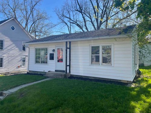 317 S West St, Angola, IN, 46703-1847 | Card Image