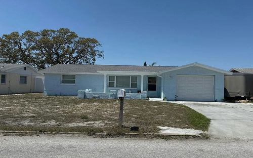 11205 White Oak Ln, Port Richey, FL, 34668-2351 | Card Image