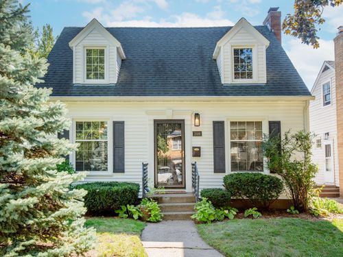 1886 Rome Ave, Saint Paul, MN, 55116-2029 | Card Image