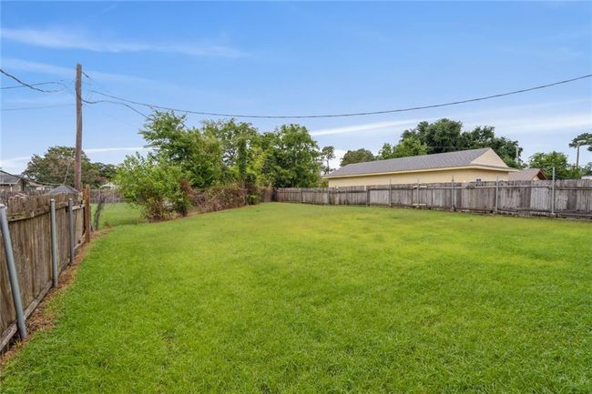 696 Newport Circle Circle, House other with 3 bedrooms, 2 bathrooms and null parking in Terrytown LA | Image 4