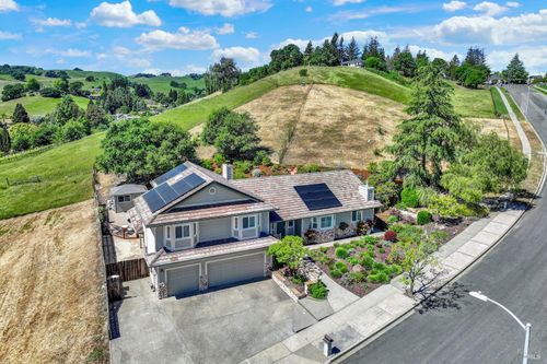 1064 Stonebridge Drive, Napa, CA, 94558 | Card Image