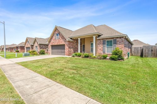 204 Moss Bluff Dr, Lafayette, LA, 70507-2753 | Card Image