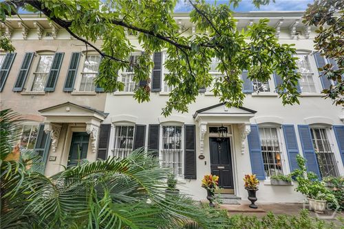216 W Gaston St, Savannah, GA, 31401-4905 | Card Image