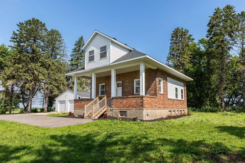41549 County 8 Blvd, Zumbrota, MN, 55992-5056 | Card Image