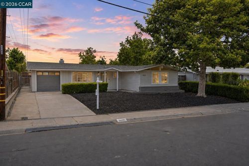 3025 Justin Way, Concord, CA, 94520-1616 | Card Image