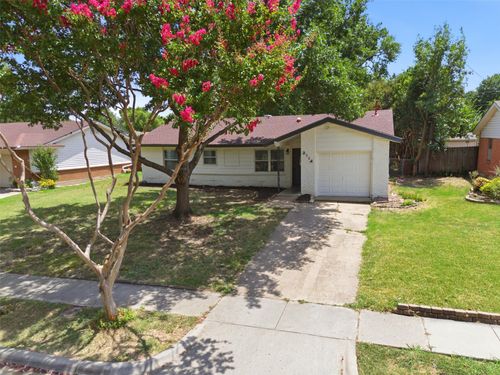 2114 Brookshire St, Arlington, TX, 76010-3127 | Card Image