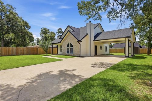 3235 Timberwood Ln, Beaumont, TX, 77703-2641 | Card Image