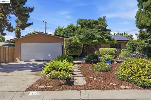4020 W Judy Ave, Visalia, CA, 93277-4042 | Card Image