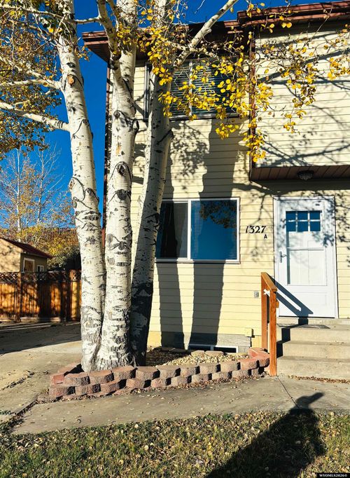 1327 A 9th West Ave, Kemmerer, WY, 83101 | Card Image