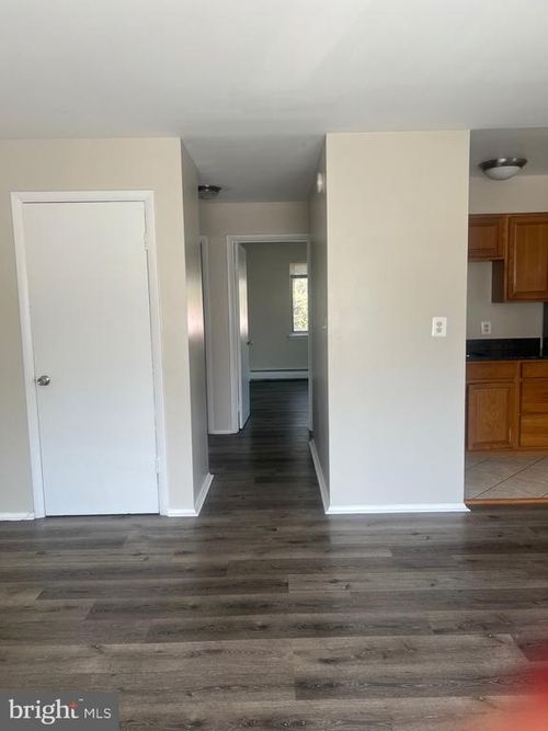 apt-c2-2330 Glendale Ter, ALEXANDRIA, VA, 22303-1922 | Card Image