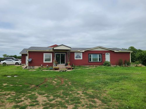 10716 212th Rd, Winfield, KS, 67156-7206 | Card Image