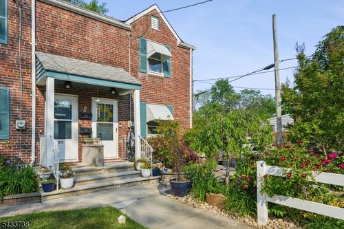 371 Raleigh Rd, Rahway, NJ, 07065-3712 | Card Image