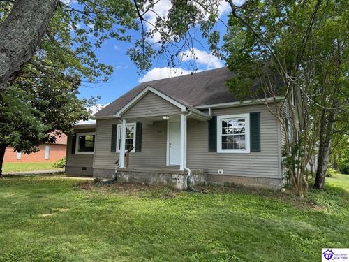 218 W Vine St, Radcliff, KY, 40160-1670 | Card Image