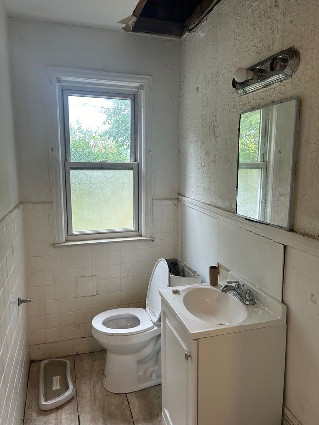 18639 Kentucky St, House other with 3 bedrooms, 2 bathrooms and null parking in Detroit MI | Image 11