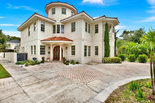 2721 N Royal Ct, TAMPA, FL, 33602-1133 | Card Image