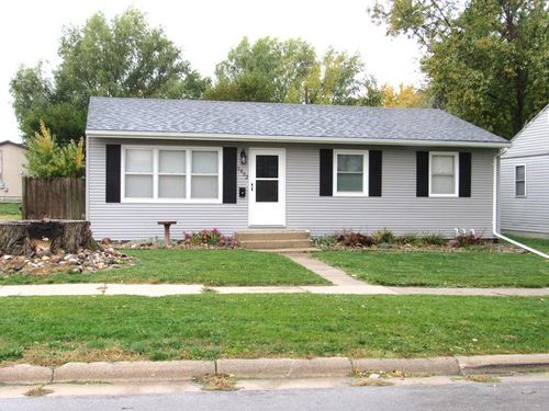 1452 S 27th St, Fort Dodge, IA, 50501-6319 | Card Image