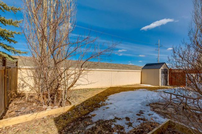 74 Discovery Ridge Road Sw, Home with 4 bedrooms, 3 bathrooms and 4 parking in Calgary AB | Image 46