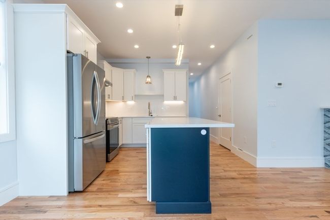 73 Gage Ave, House other with 3 bedrooms, 3 bathrooms and 1 parking in Revere MA | Image 7