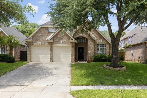 9813 Cliffside Dr, Irving, TX, 75063-5039 | Card Image