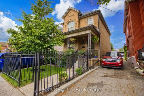137 Wentworth Street N, Hamilton, ON, L8L5V6 | Card Image