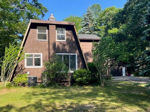 4037 N Jebavy Dr, Ludington, MI, 49431-8631 | Card Image