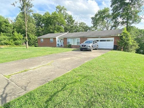 230 Oak Dr, Spencer, WV, 25276-1018 | Card Image