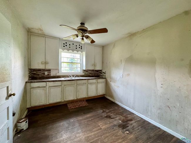 313 Millie St, House other with 3 bedrooms, 1 bathrooms and null parking in Longview TX | Image 9