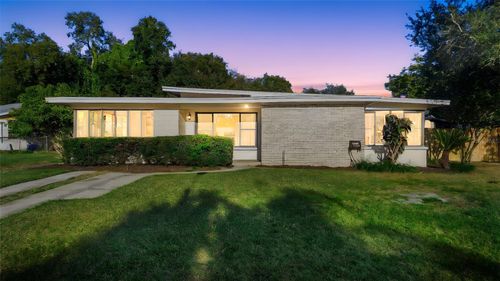 124 W Woodland Dr, SANFORD, FL, 32773-5706 | Card Image