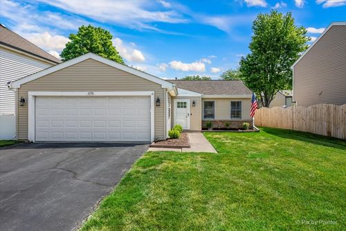 575 Rodenburg Rd, Roselle, IL, 60172-2643 | Card Image