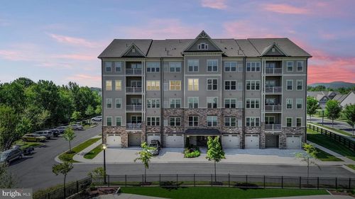 301-3282 Pine Needle Cir, FREDERICK, MD, 21704-7960 | Card Image