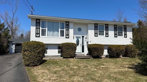 17 Menlow Crt, North River, NS, B6L6L9 | Card Image